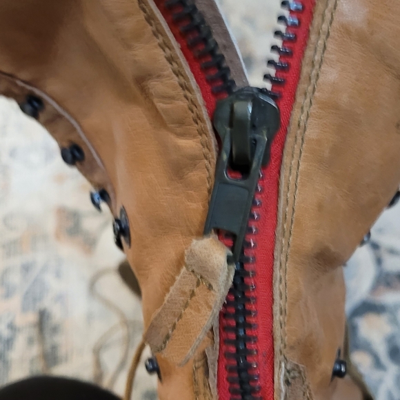 Steve Madden fold over boots. - Picture 6 of 9